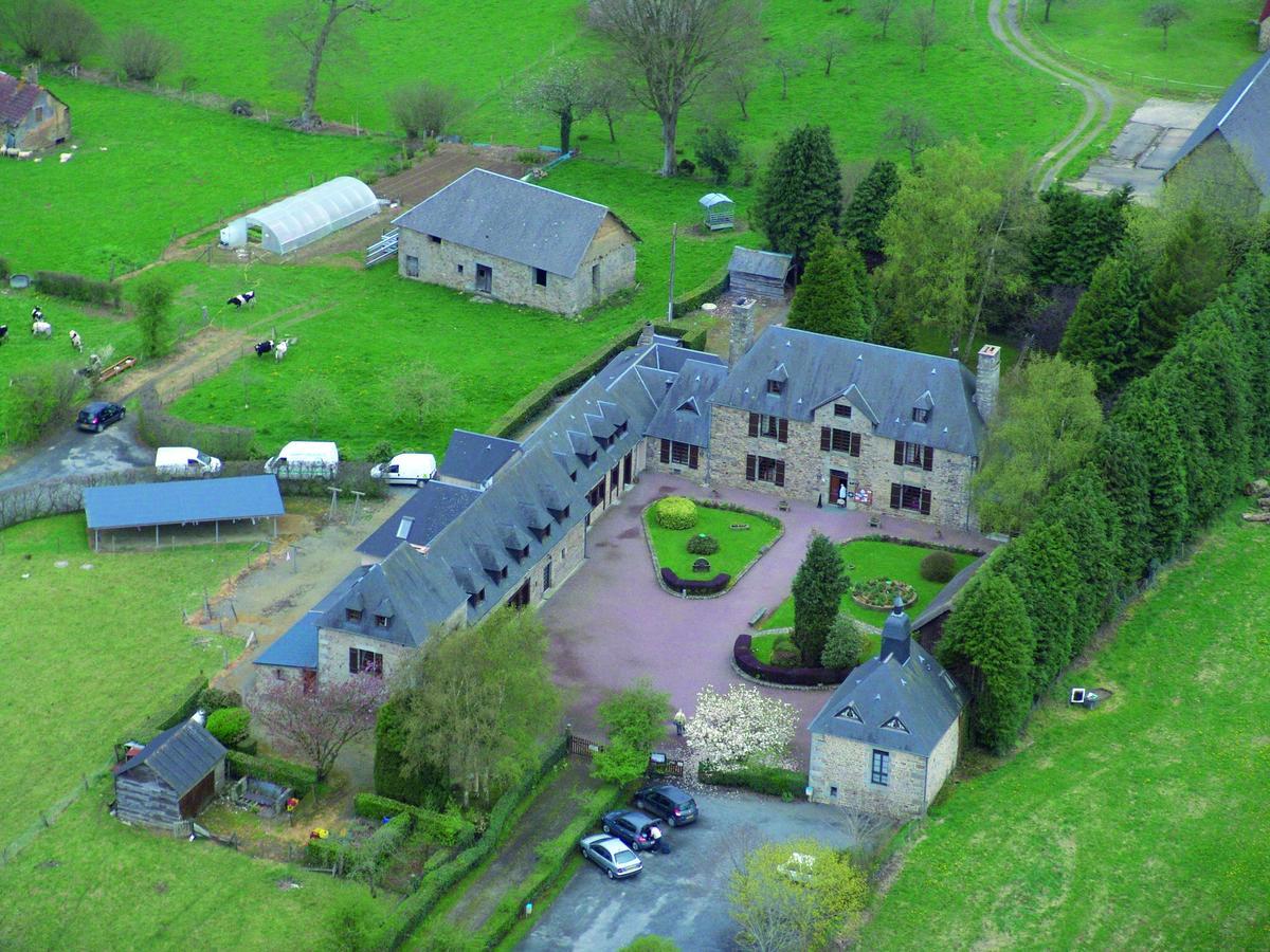 Logis Hotel Restaurant Manoir De L'Acherie Sainte-Cécile 외부 사진