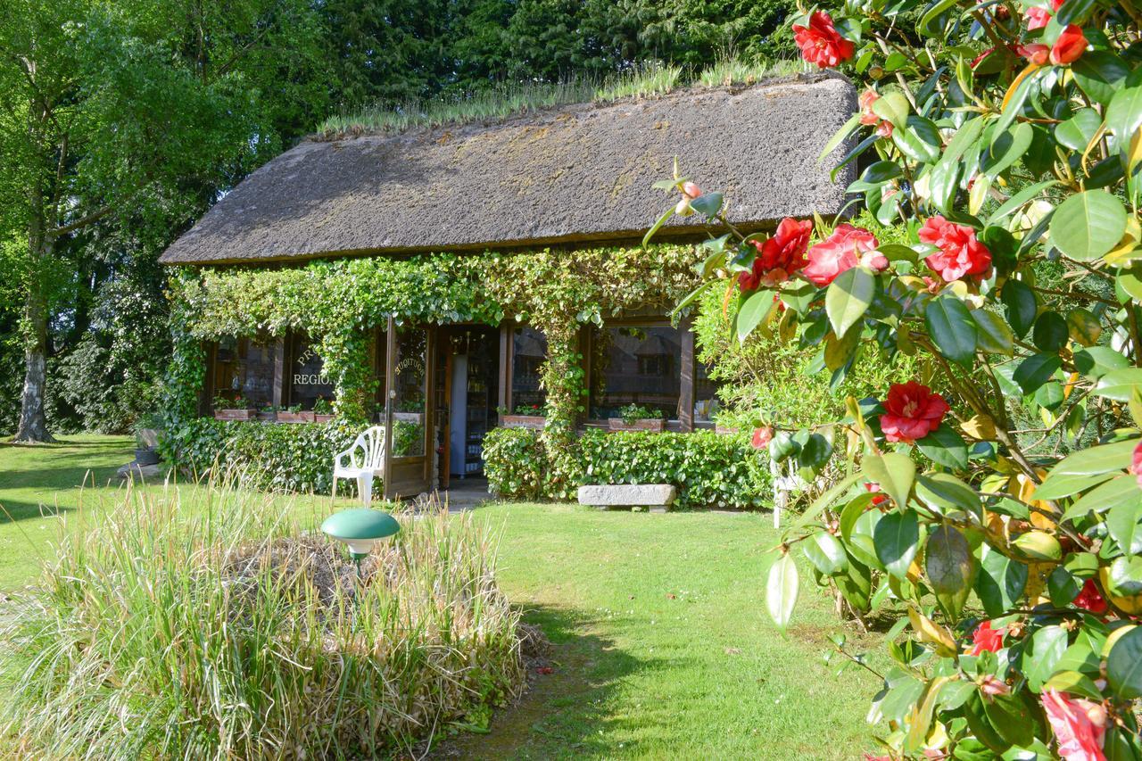 Logis Hotel Restaurant Manoir De L'Acherie Sainte-Cécile 외부 사진